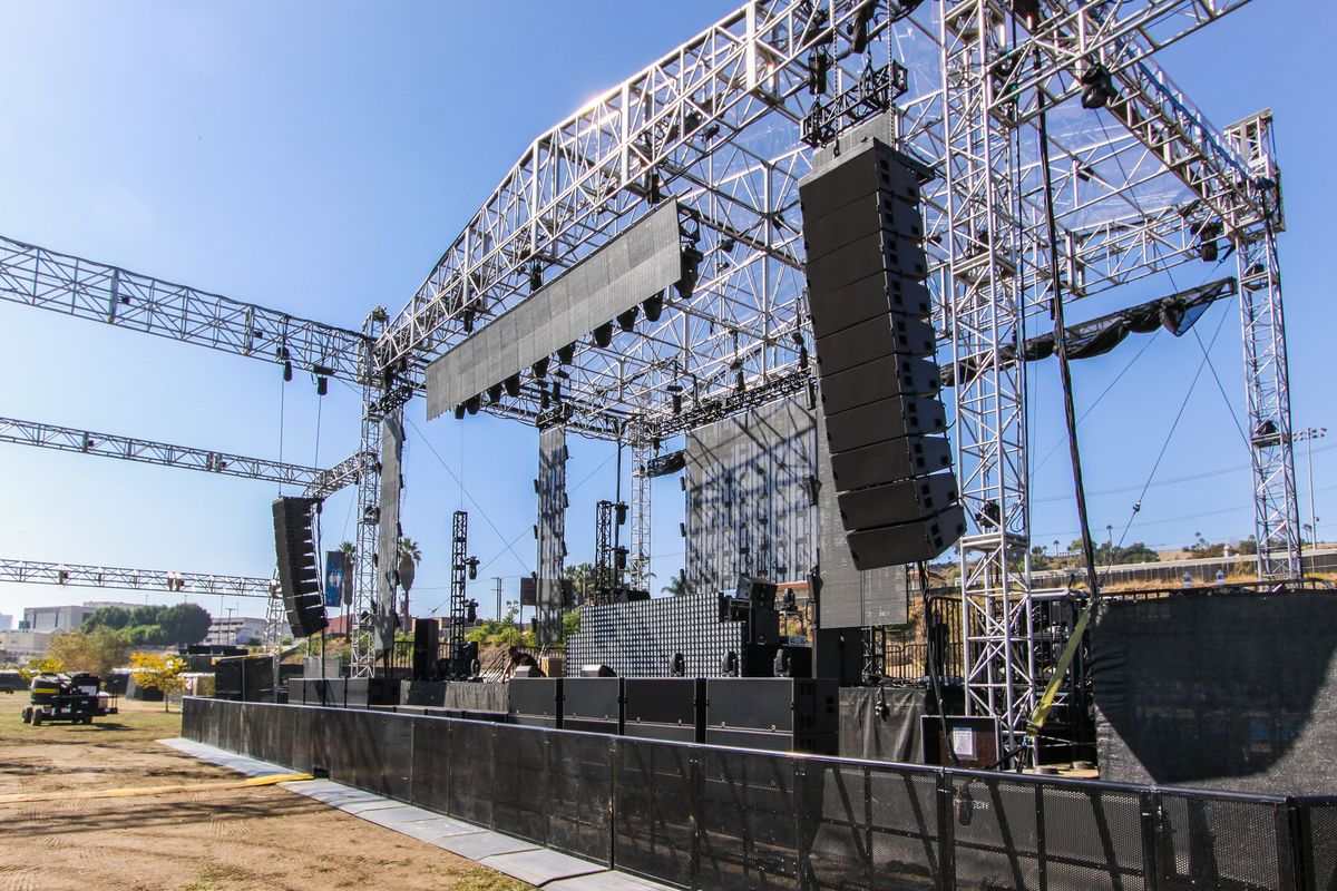 Aluminum Mojo Barrier Corner Aluminum Mojo Barrier Corner