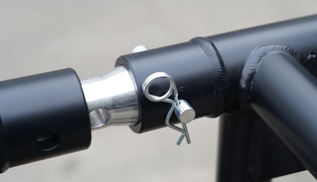 Spigot truss system assembly with pins and R-clips Spigot truss system assembly with pins and R-clips